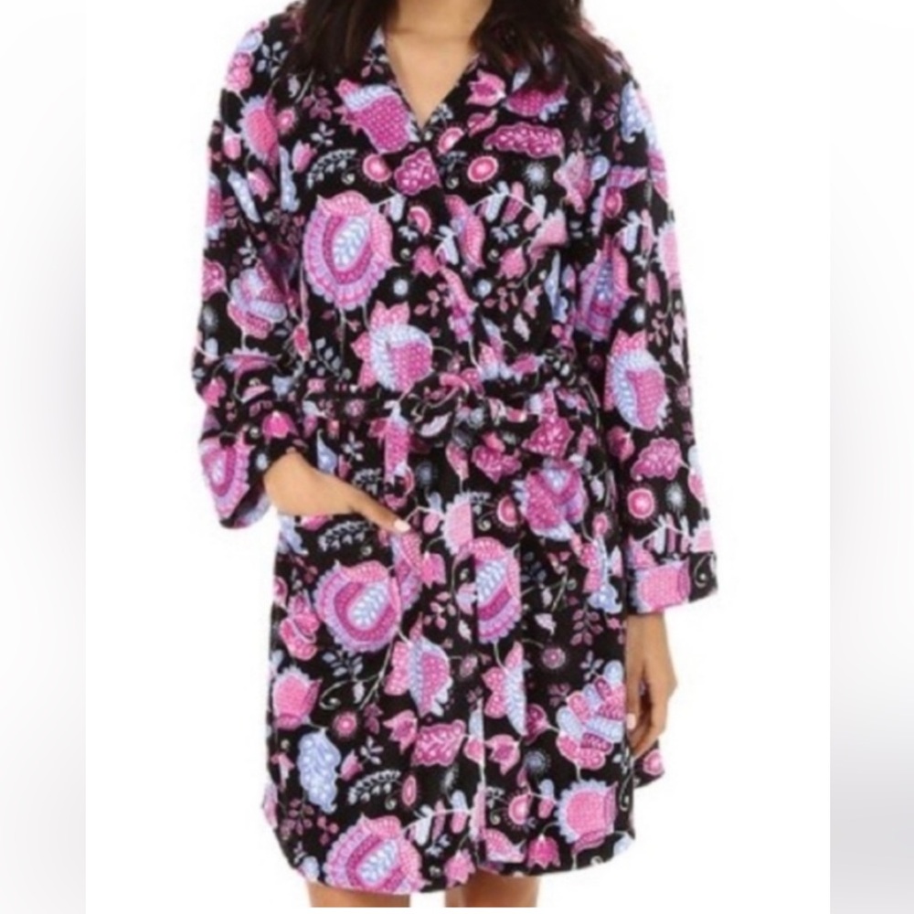 Vera Bradley💕Black, Hot Pink & Purple ALPINE FLORAL Hooded BATHROBE. Size S/M - Picture 1 of 15